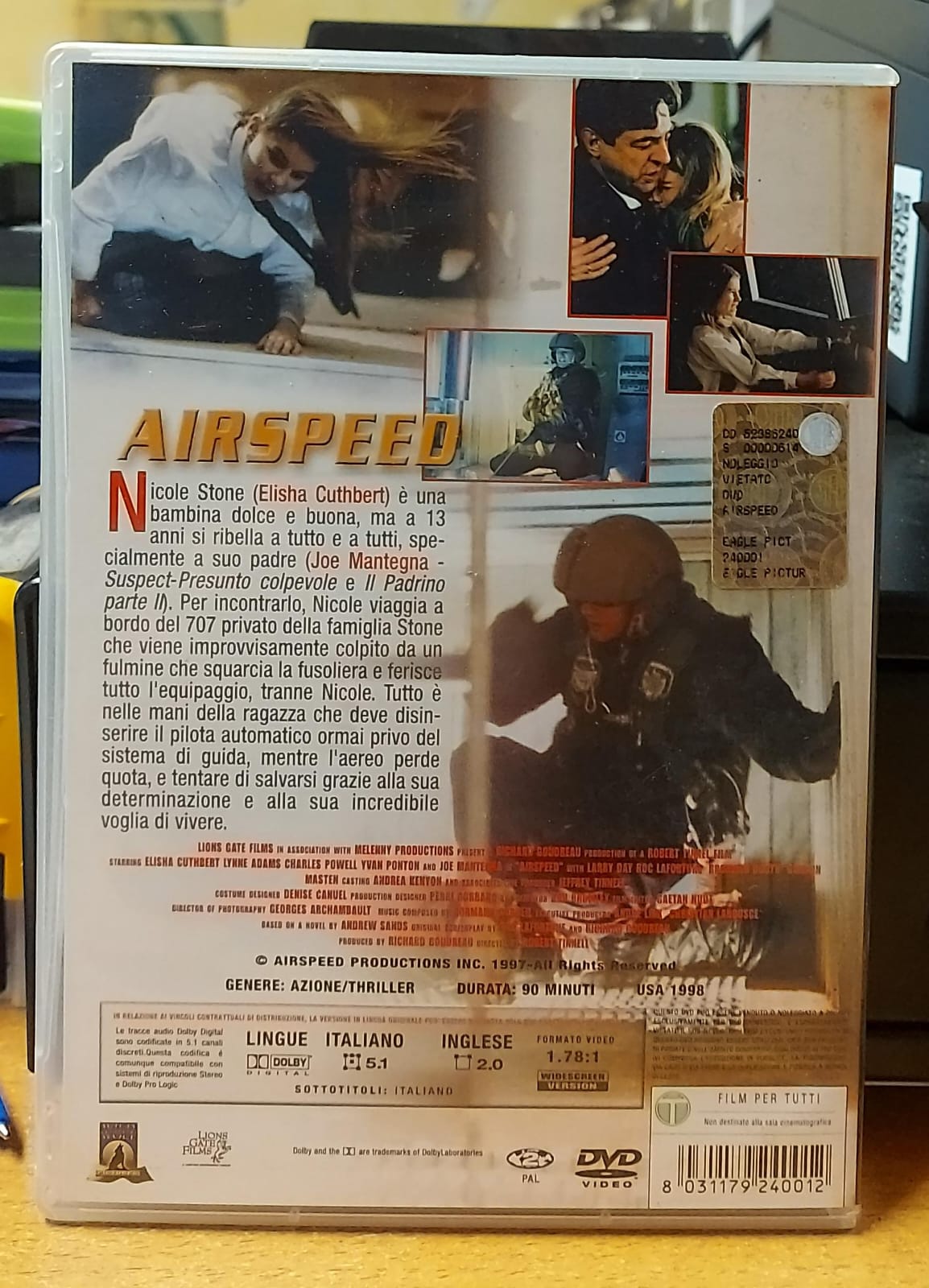 Retro copertina DVD Airspeed con trama, dettagli tecnici e codice a barre