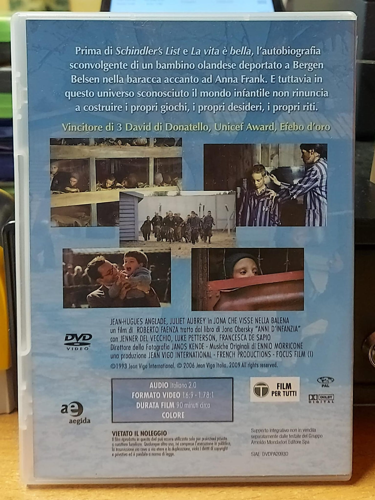 Retro copertina DVD Jona che visse nella balena con trama e dettagli tecnici