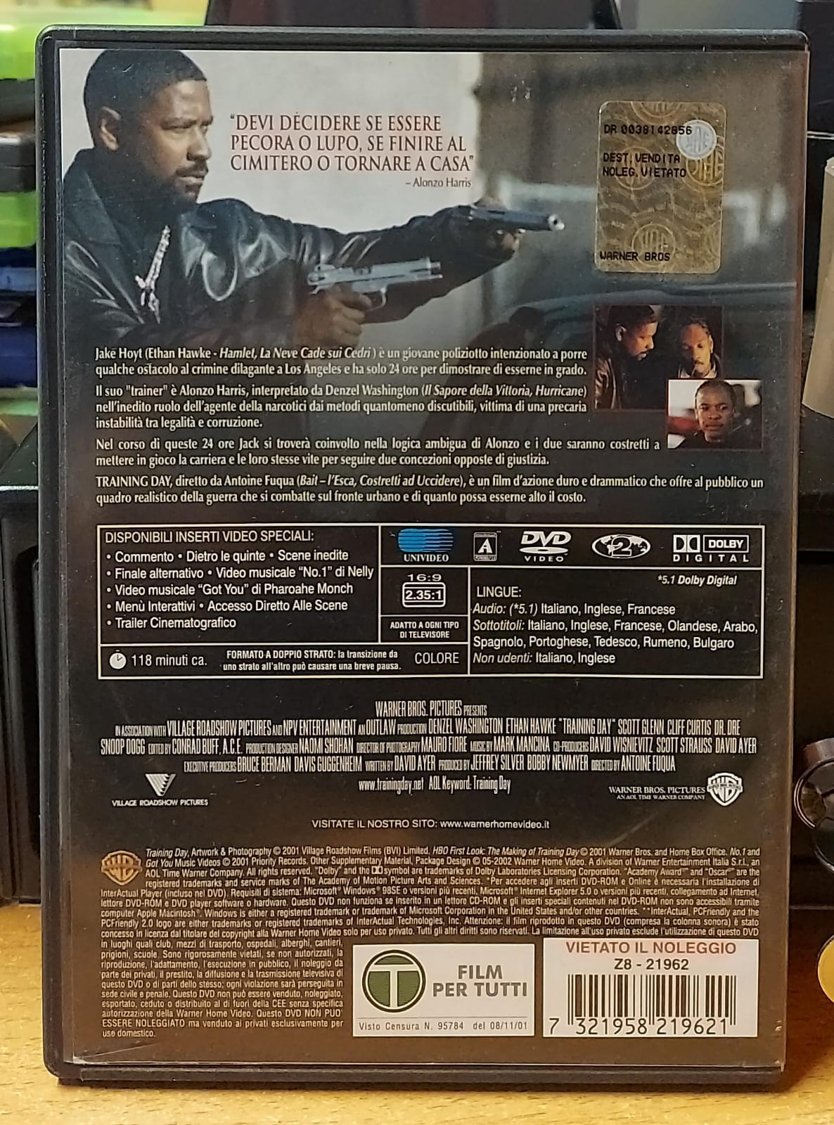 Fronte copertina DVD Training Day con Denzel Washington ed Ethan Hawke
