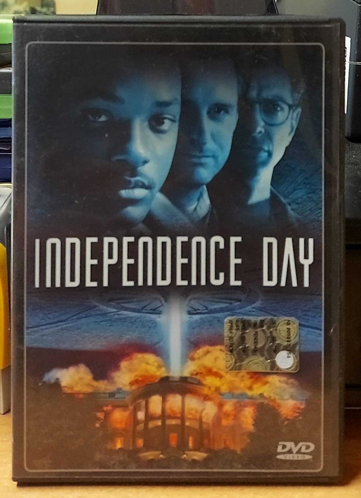 Fronte copertina DVD Independence Day con Will Smith, Bill Pullman e Jeff Goldblum