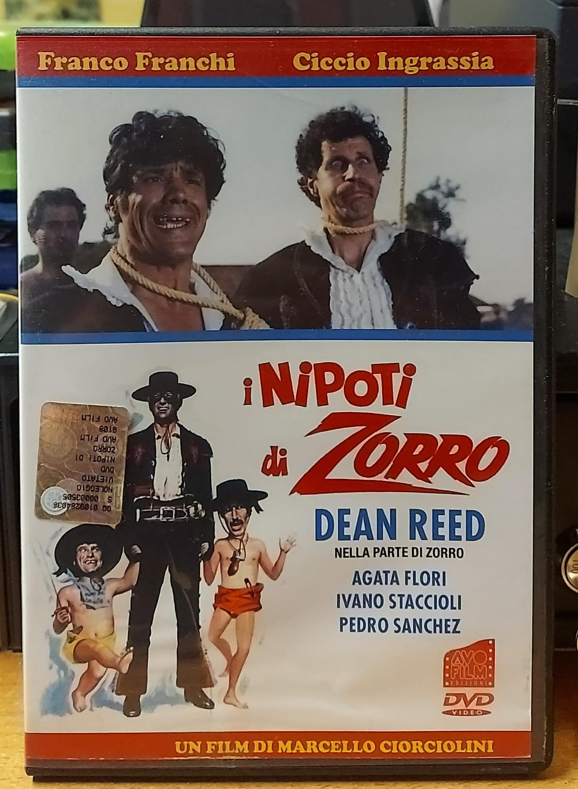 Fronte copertina DVD I Nipoti di Zorro con Franco Franchi e Ciccio Ingrassia