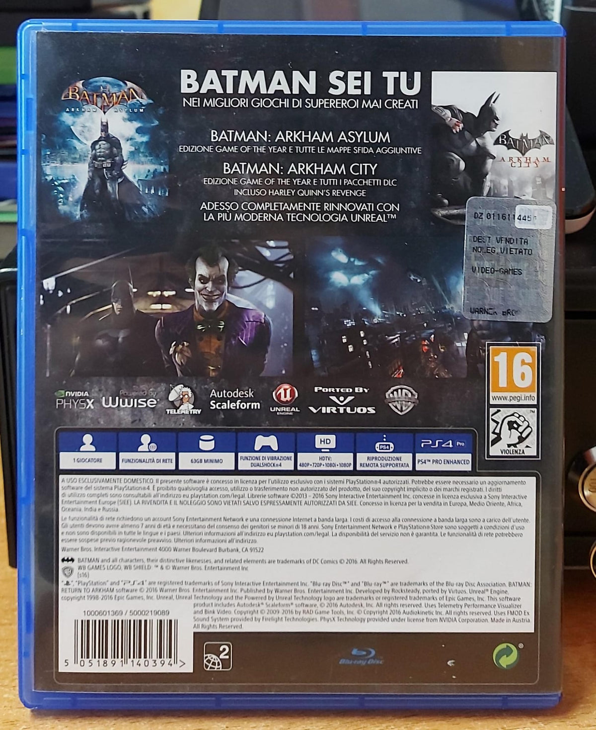 Batman Return to Arkham PS4 usato - retro della confezione italiana